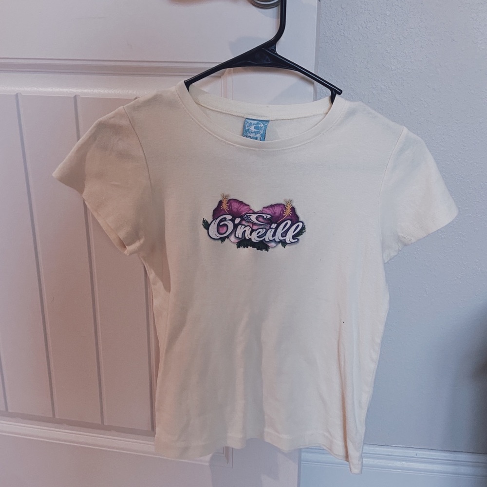 🌺 O’Neill Fitted Tee🌺